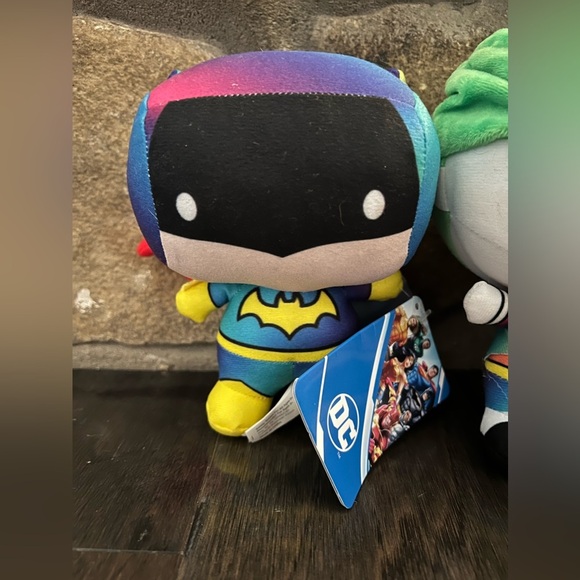 DC JUSTICE LEAGUE NWT Batman Batgirl Joker Harley Quinn Set Plushies - Picture 2 of 9